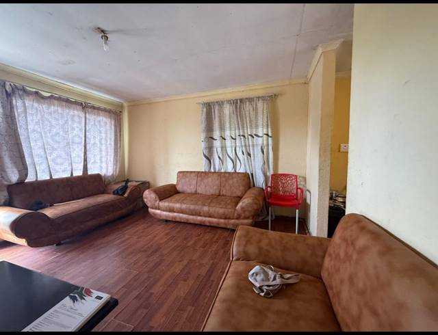 3 BEDROOM HOUSE FOR SALE IN MERITING